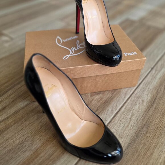Christian Louboutin Simple Black Patent Leather Pumps Eur. 35.5 - Picture 2 of 12